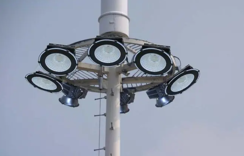 高杆灯生产厂家答疑：高杆灯有必要安装升降系统吗？